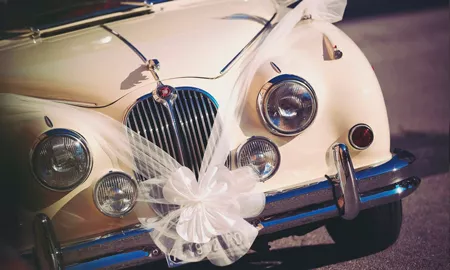 Dekorace na svatební auto - 